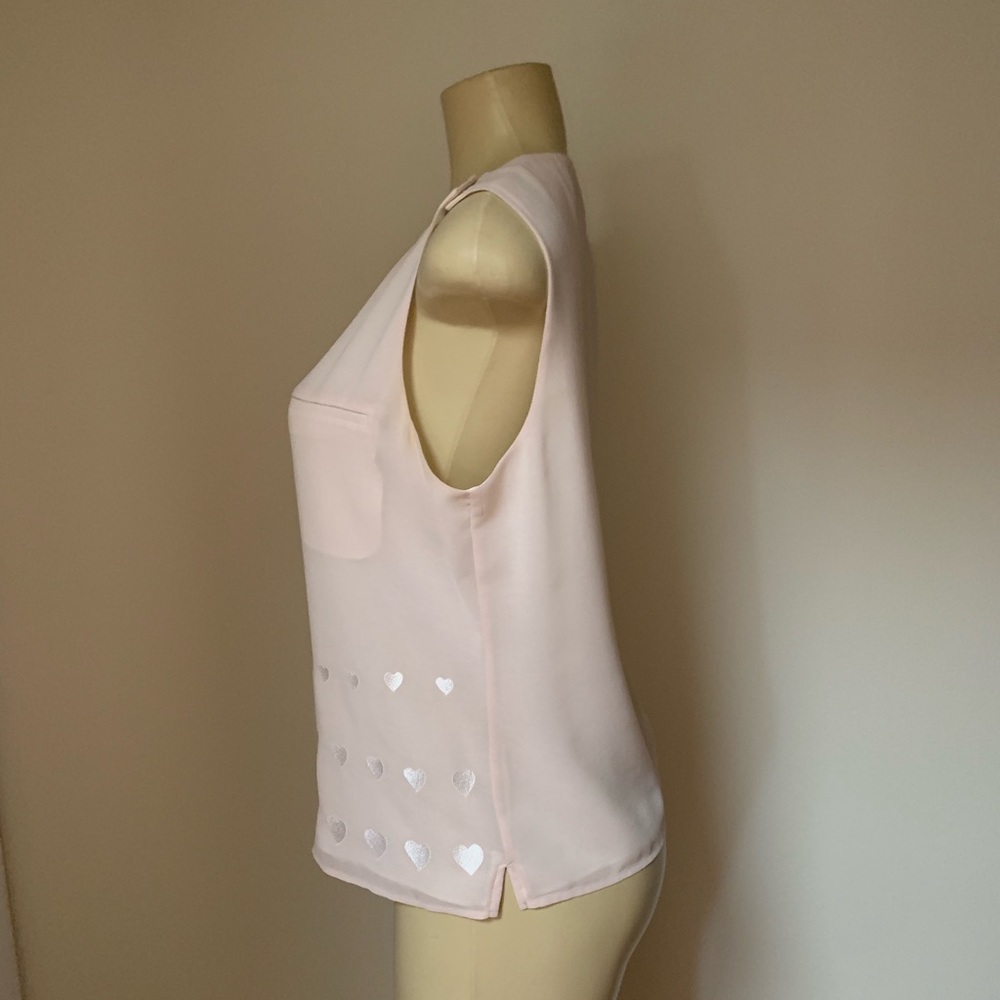 Tops - Picture 4 of 6